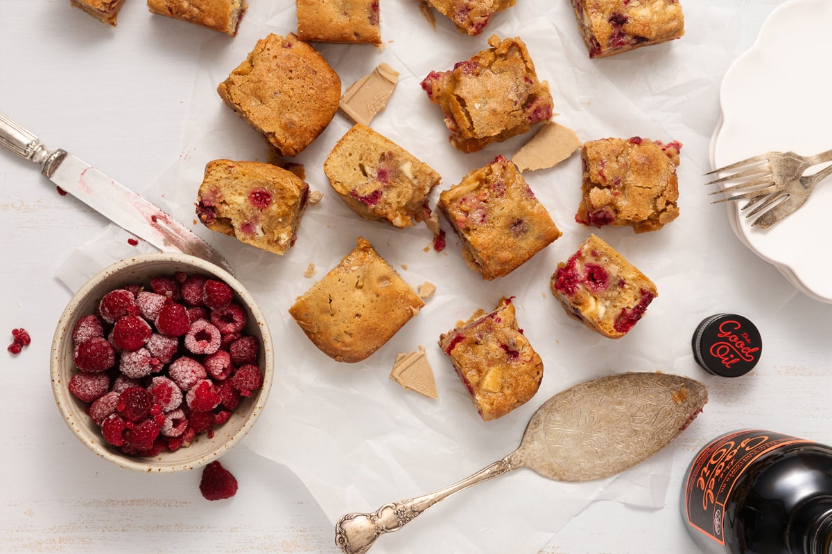 raspberry-white-choc-blondie